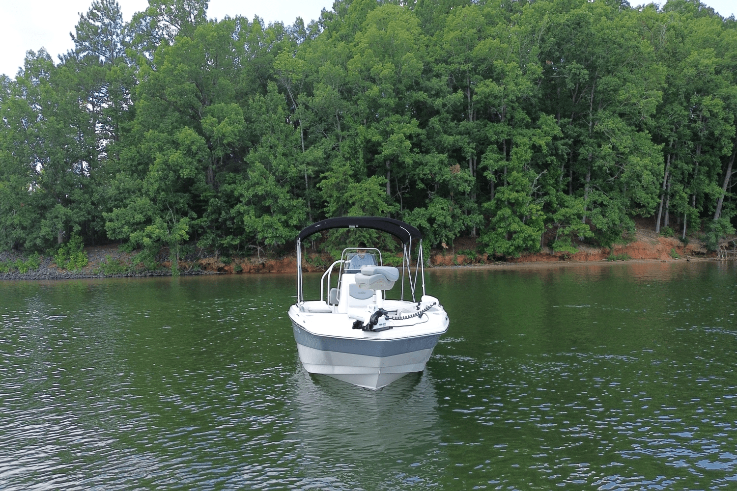 Slide: The Image of NauticStar 211 HYBRID 2021 - 1