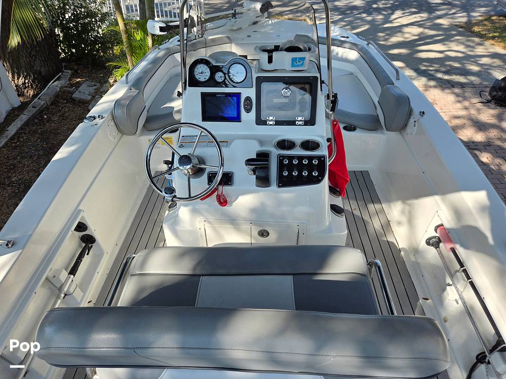 Slide: The Image of NauticStar 211 Hybrid 2021 - 15143489