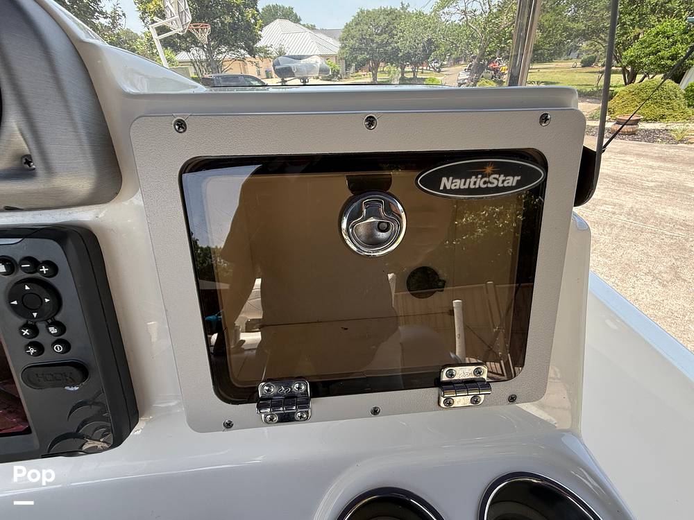 Slide: The Image of NauticStar 214XTS 2016 - 15506150