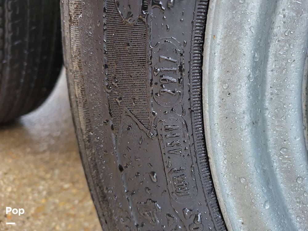 Slide: The Image of Tire Date Code - 14725839