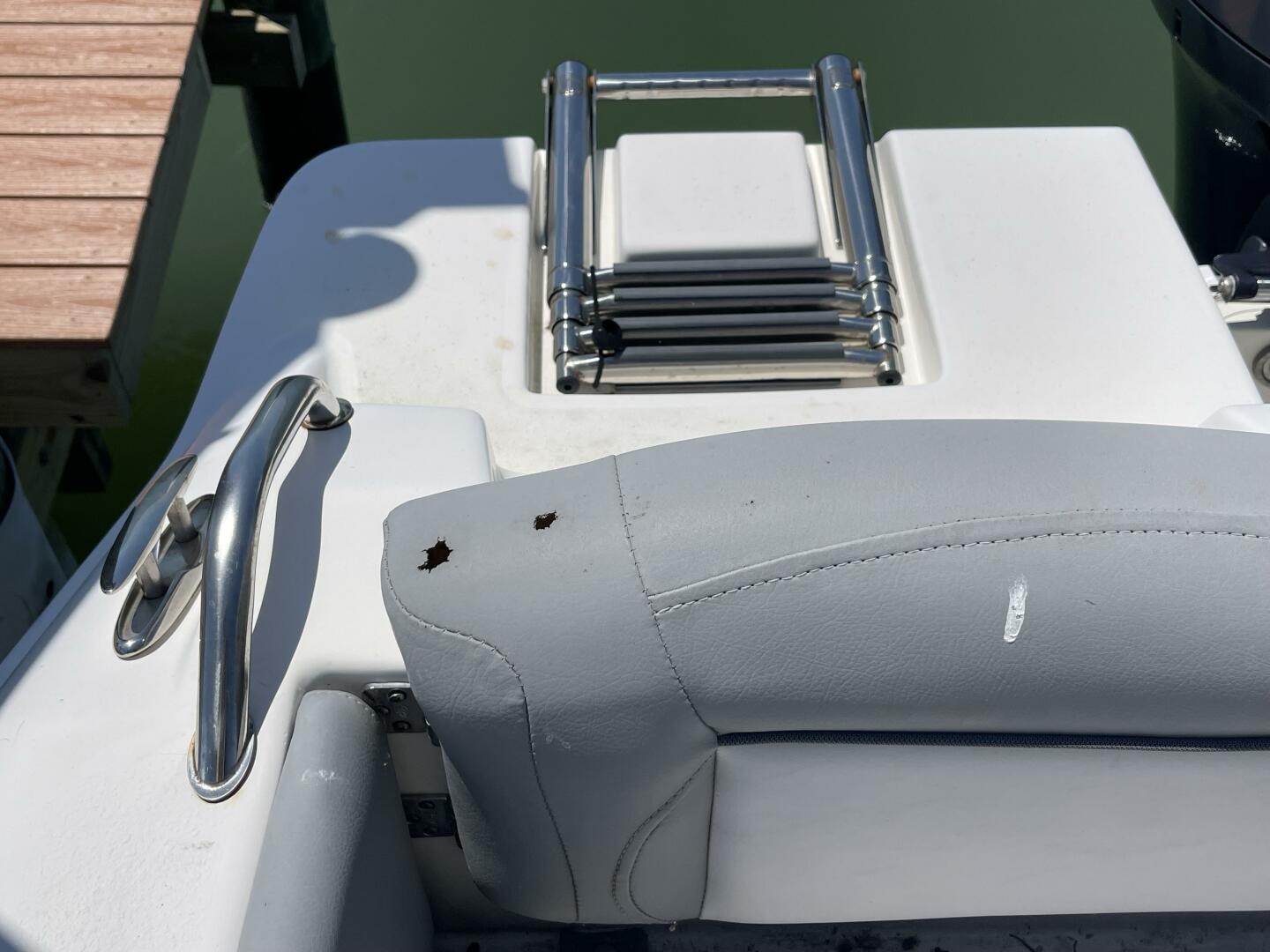 Slide: The Image of NauticStar 22 2021 - 5394248