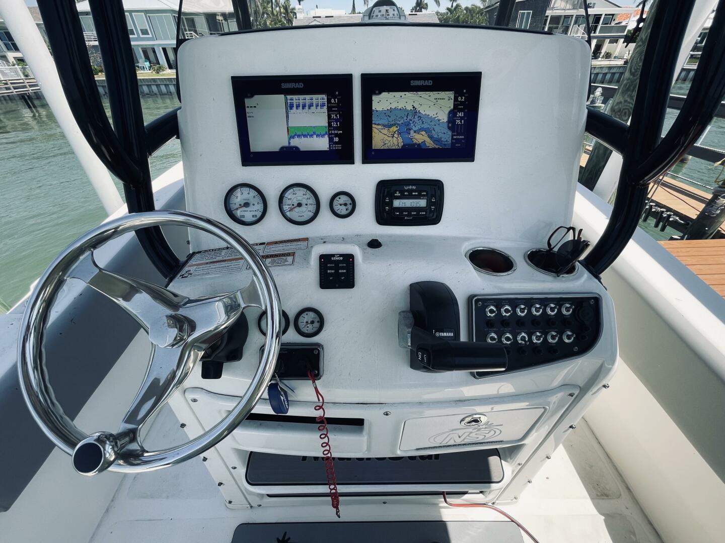 Slide: The Image of NauticStar 22 2021 - 5394236