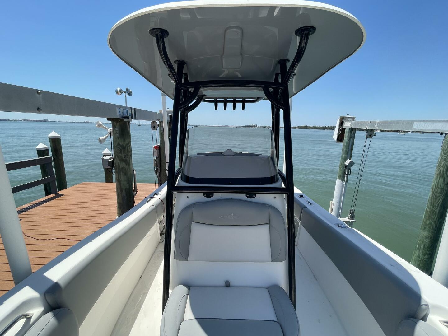 Slide: The Image of NauticStar 22 2021 - 5394263