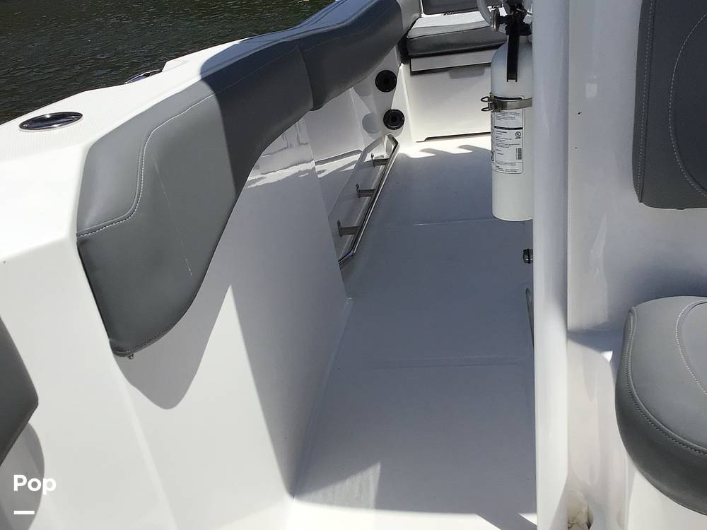 Slide: The Image of NauticStar 222 OSL 2024 - 14319838