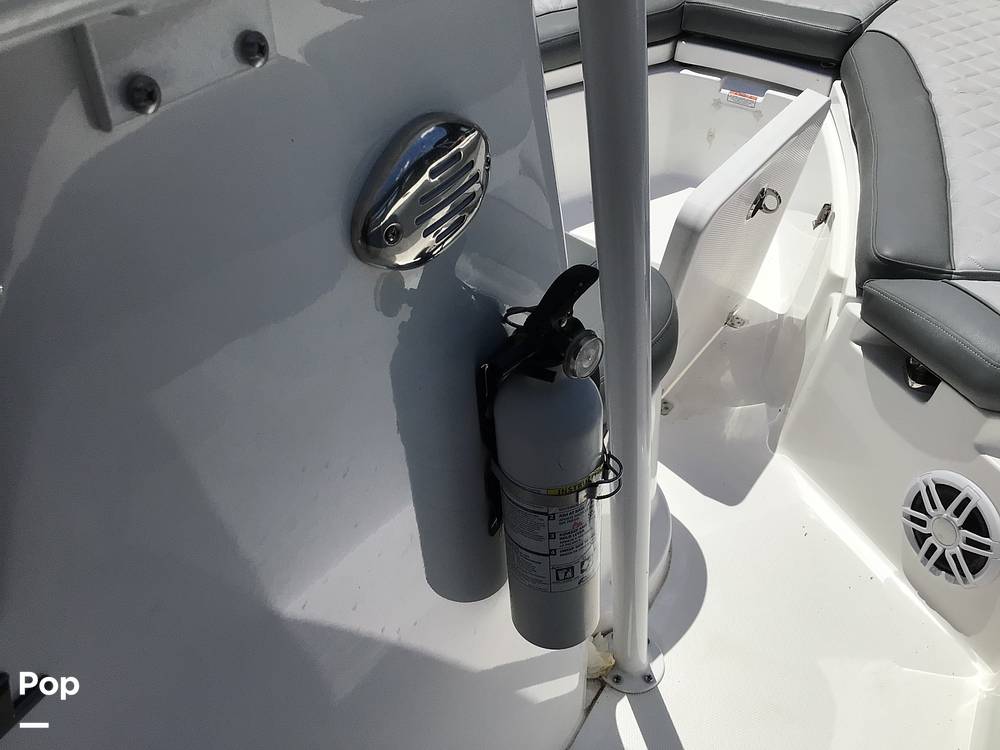 Slide: The Image of NauticStar 222 OSL 2024 - 14319845