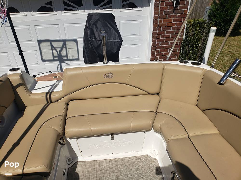 Slide: The Image of NauticStar 223DC 2019 - 15216595