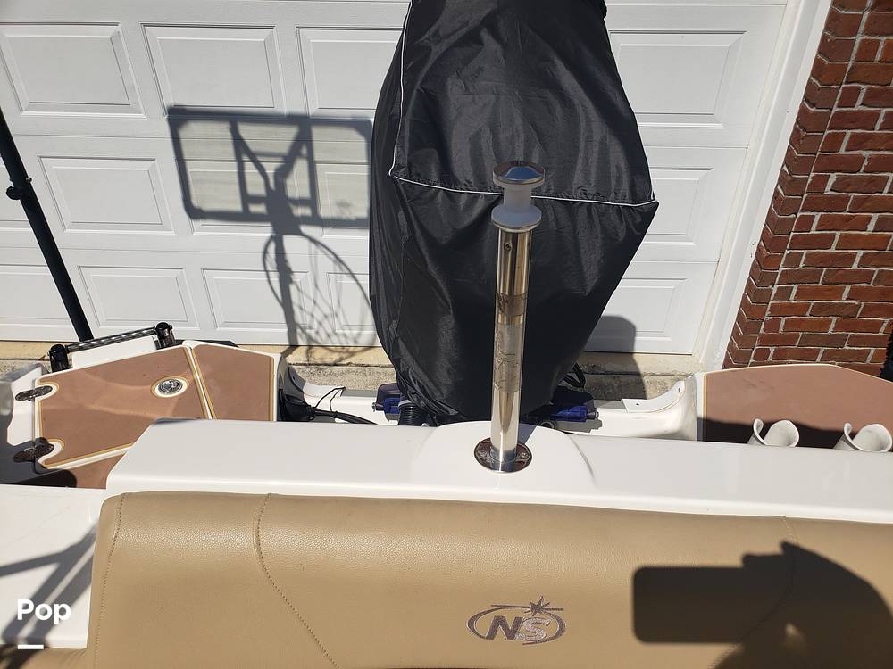 Slide: The Image of NauticStar 223DC 2019 - 15216604