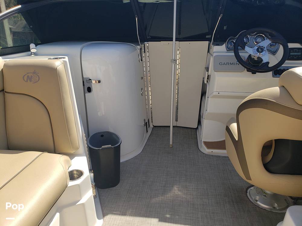 Slide: The Image of NauticStar 223DC 2019 - 15216569
