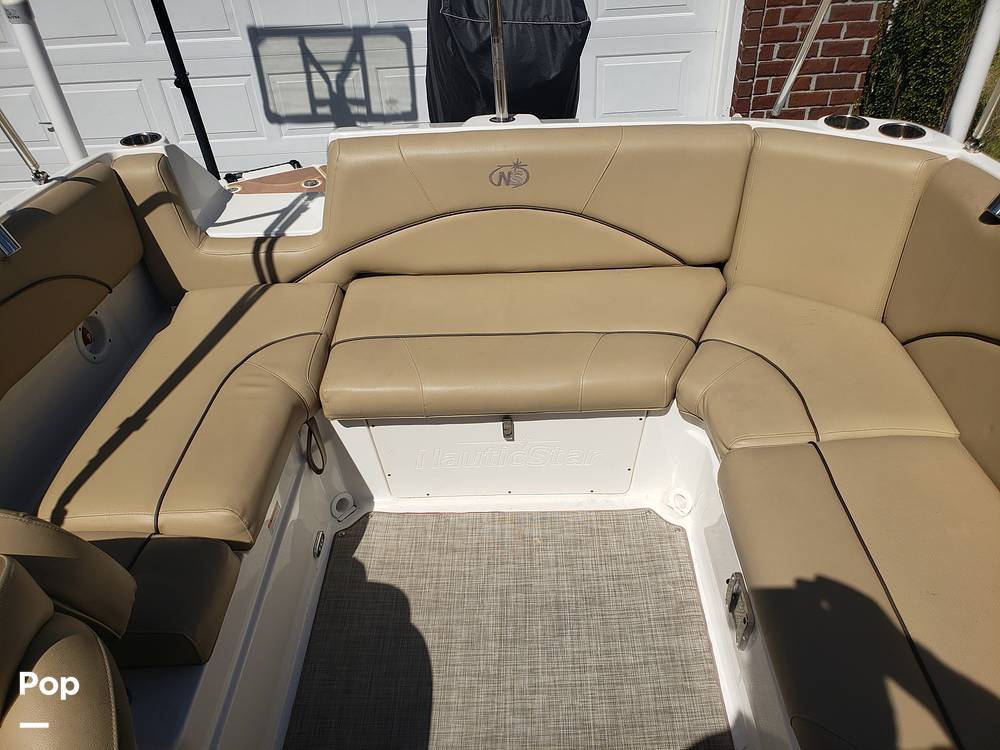 Slide: The Image of NauticStar 223DC 2019 - 15216572