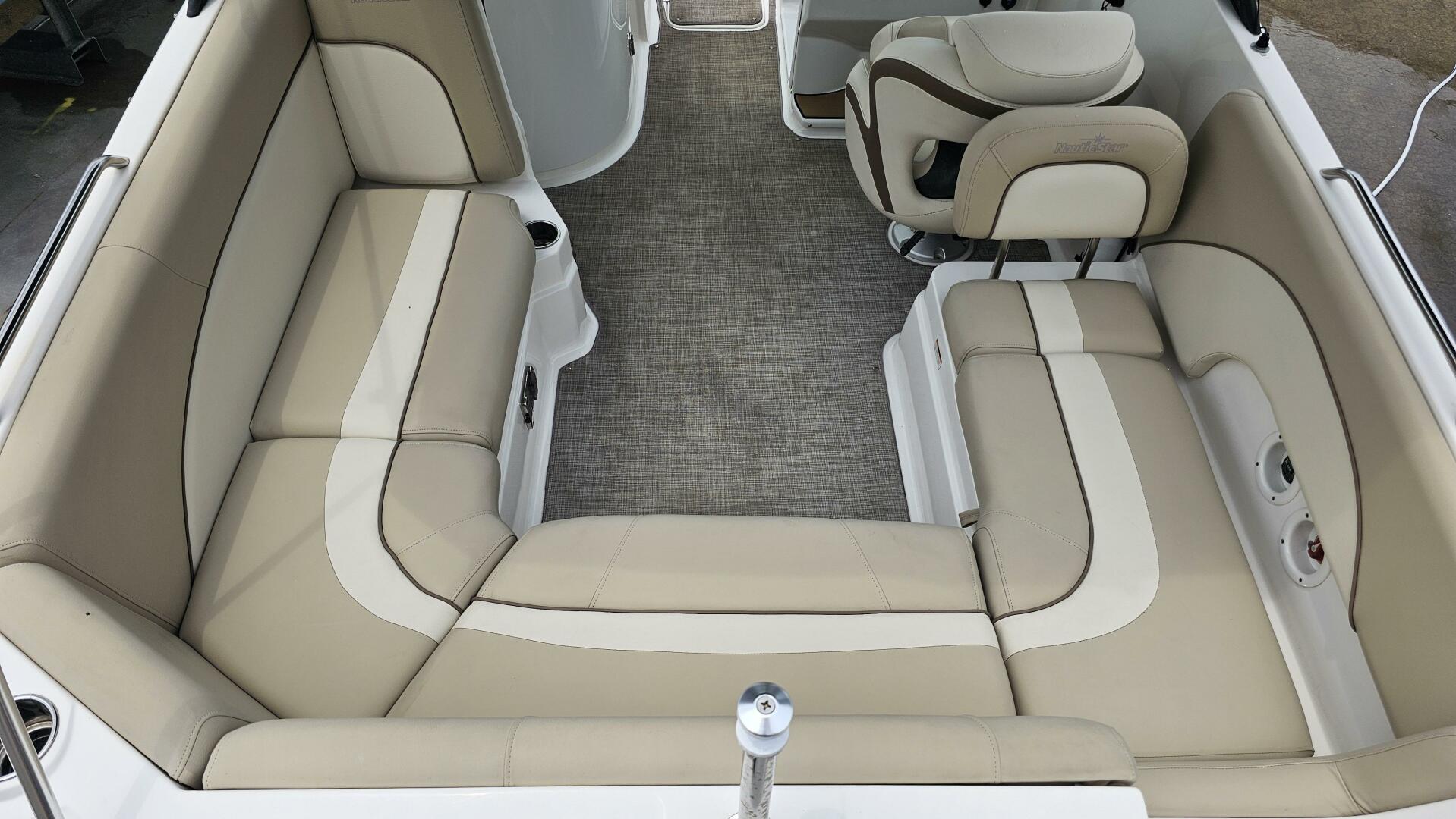 Slide: The Image of NauticStar 223 DC 2022 - 5351031