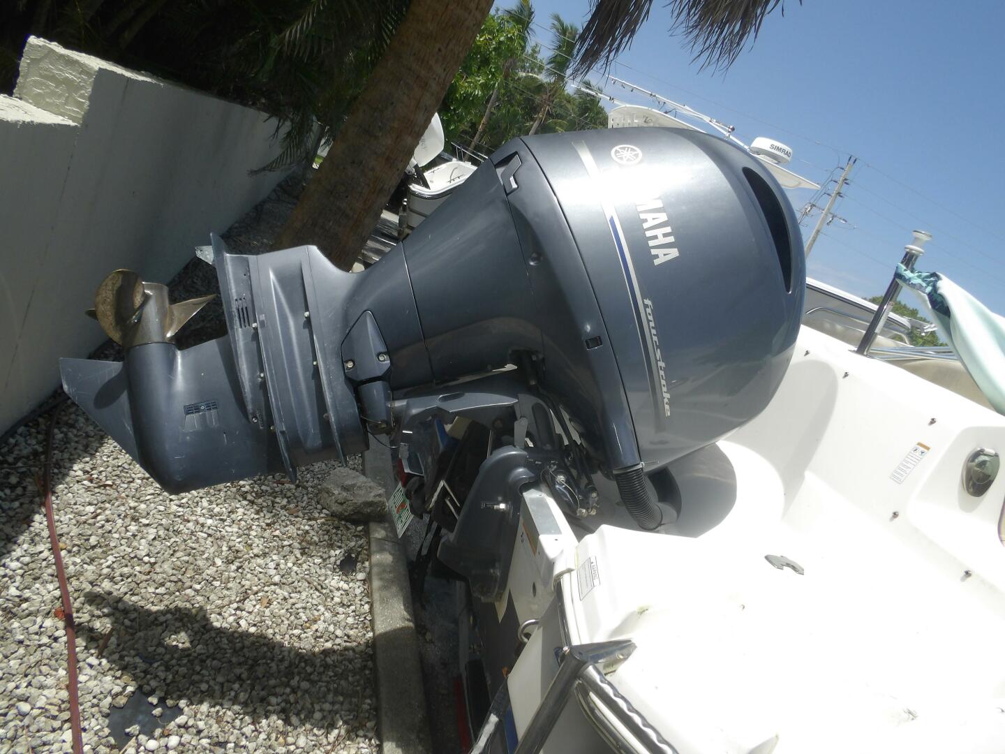 Slide: The Image of NauticStar 223DC Sport Deck 2017 - 4643540