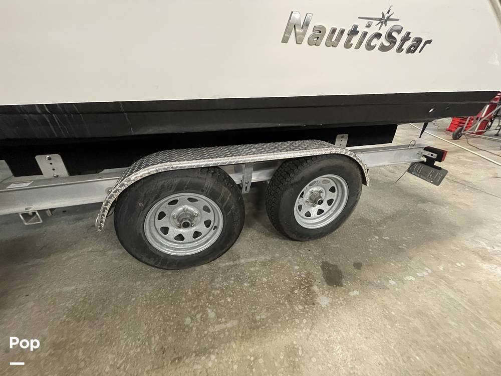 Slide: The Image of NauticStar 2302 Legacy 2023 - 15803772