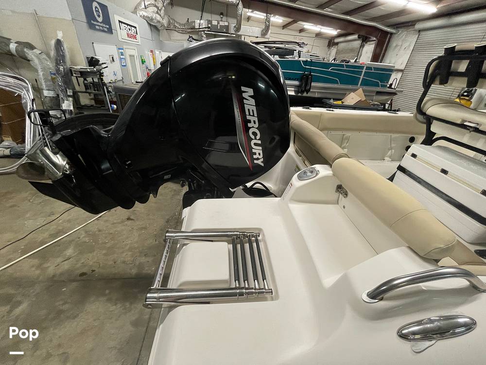 Slide: The Image of NauticStar 2302 Legacy 2023 - 15803785