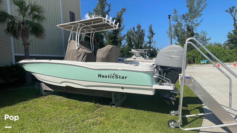 Slide: The Image of 2018 Nauticstar 231 - 13140622