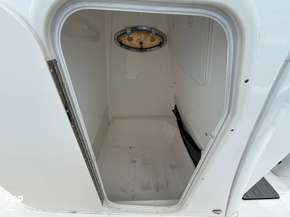 Slide: The Image of NauticStar 242 OSL 2024 - 15382290