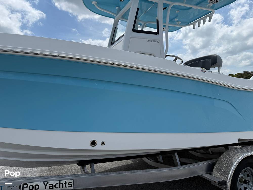 Slide: The Image of NauticStar 242 OSL 2024 - 15382299