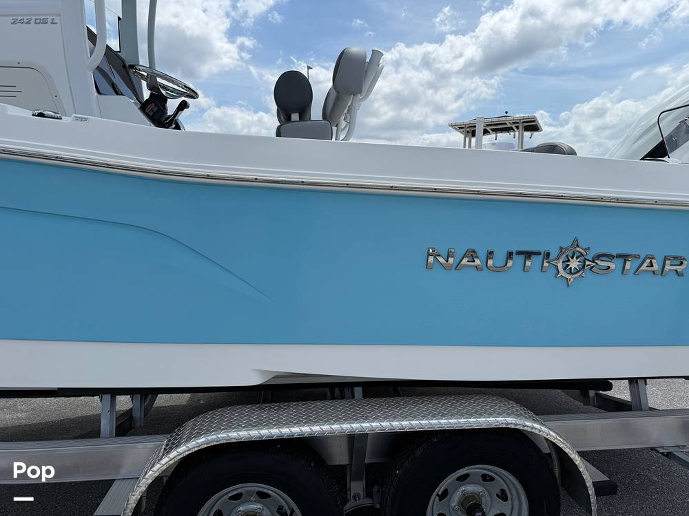 Slide: The Image of NauticStar 242 OSL 2024 - 15382300