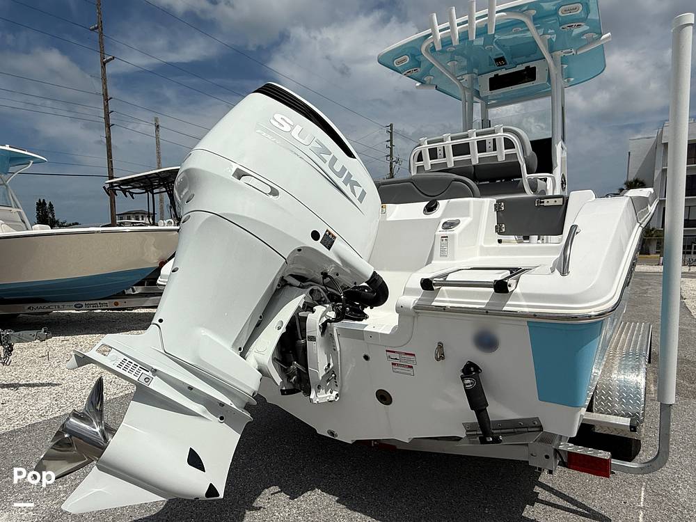 Slide: The Image of NauticStar 242 OSL 2024 - 15382305
