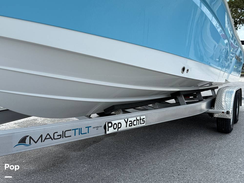 Slide: The Image of NauticStar 242 OSL 2024 - 15382315