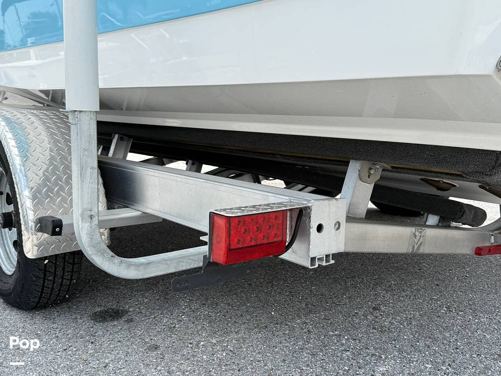 Slide: The Image of NauticStar 242 OSL 2024 - 15382319
