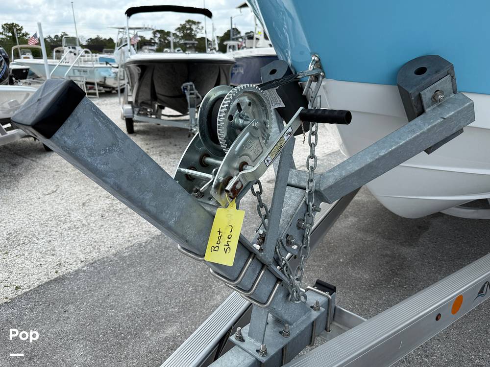 Slide: The Image of NauticStar 242 OSL 2024 - 15382325