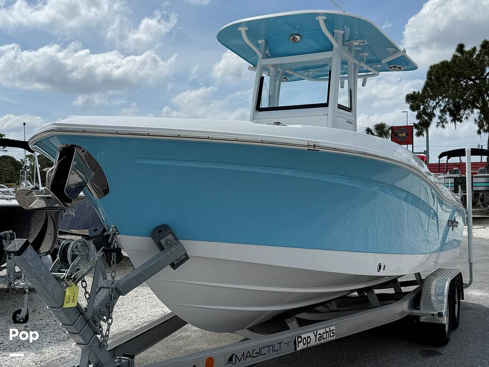 Slide: The Image of NauticStar 242 OSL 2024 - 15382201