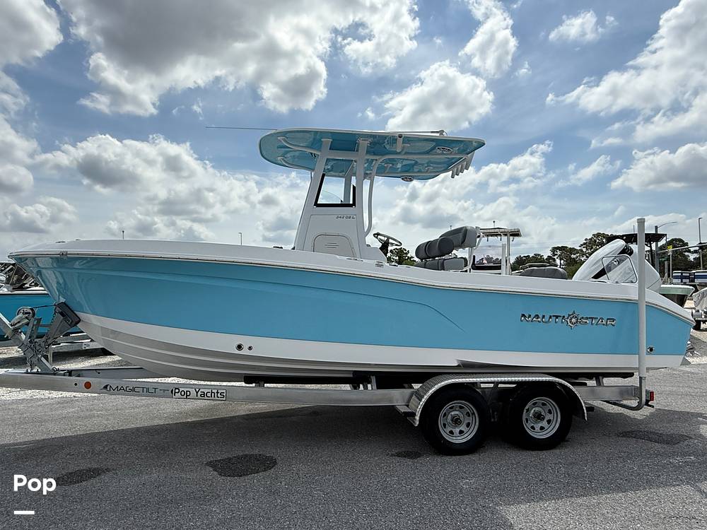 Slide: The Image of NauticStar 242 OSL 2024 - 15382203