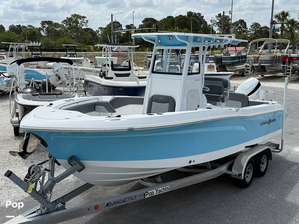 Slide: The Image of NauticStar 242 OSL 2024 - 15382213