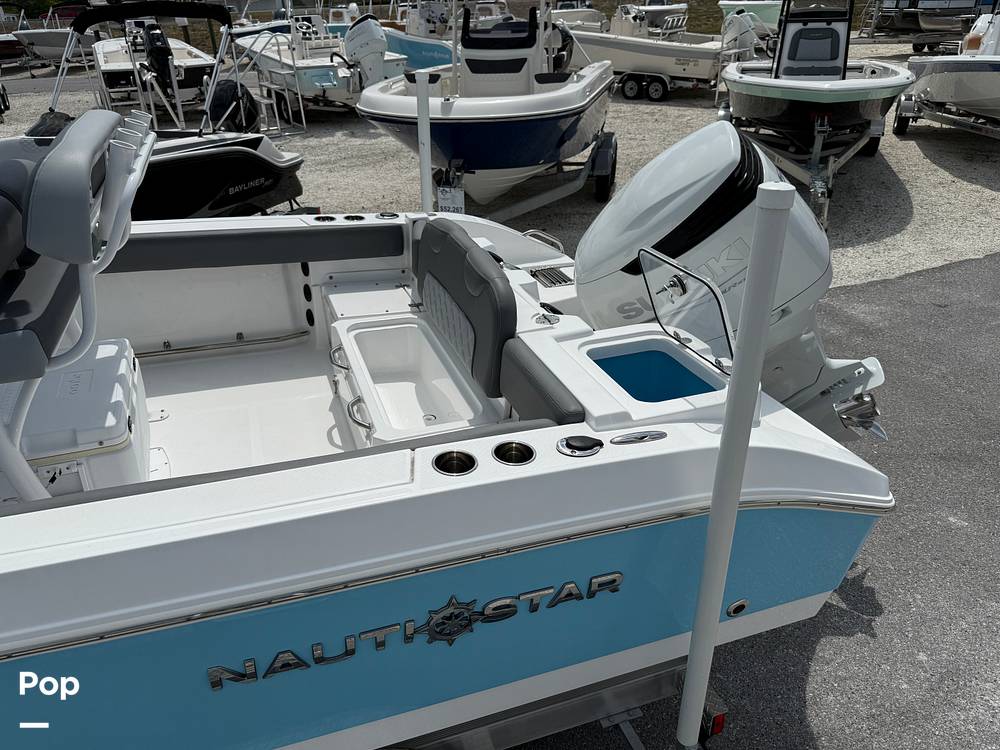Slide: The Image of NauticStar 242 OSL 2024 - 15382218