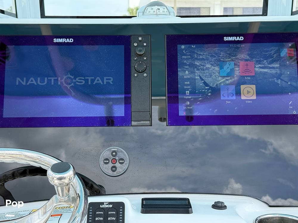 Slide: The Image of Dual Simrad 12" Blackout Displays - 15382195