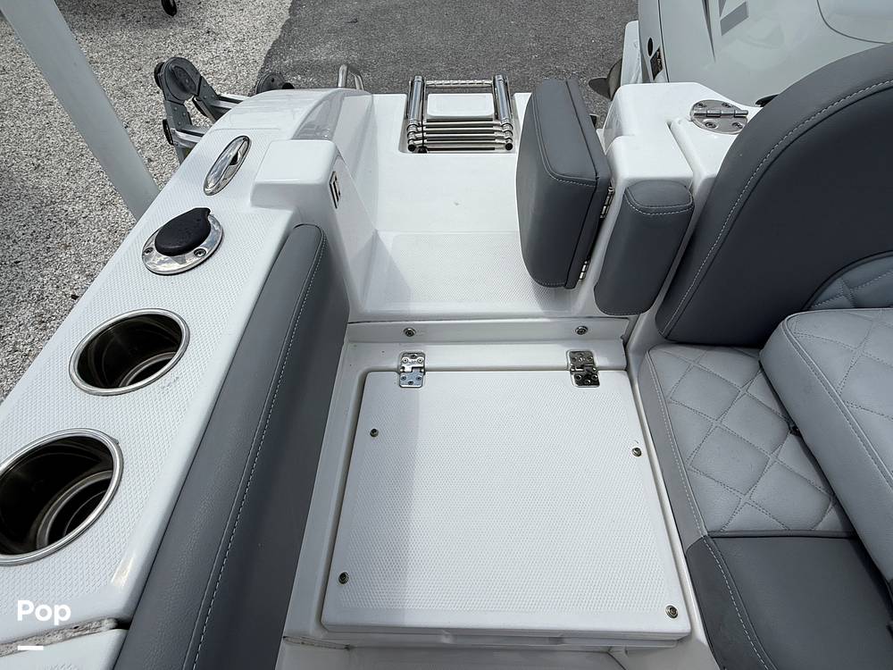 Slide: The Image of NauticStar 242 OSL 2024 - 15382230