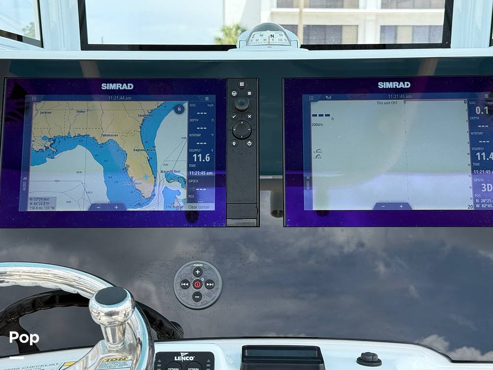 Slide: The Image of NauticStar 242 OSL 2024 - 15382253