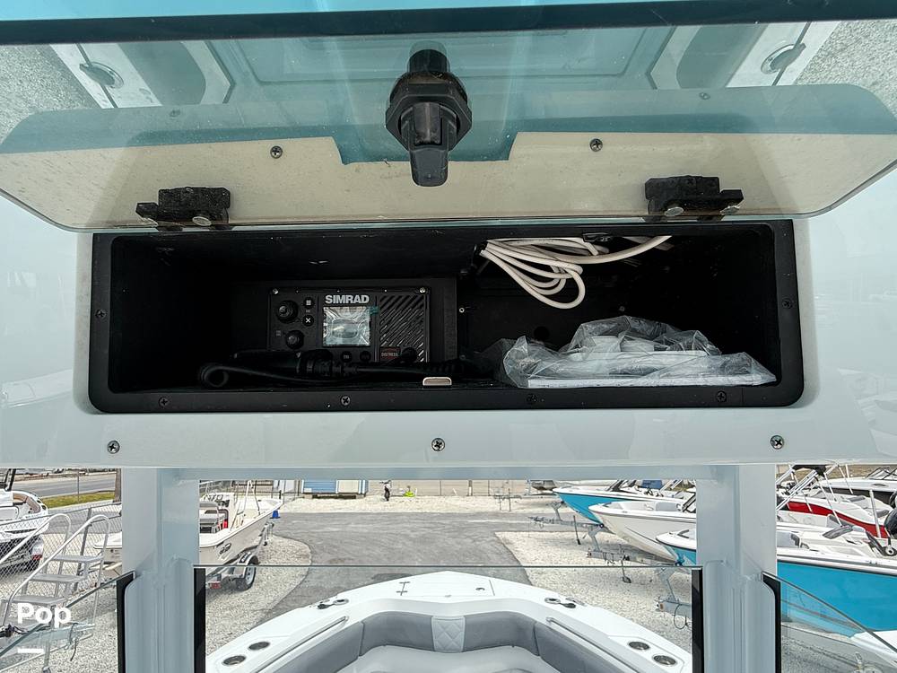 Slide: The Image of NauticStar 242 OSL 2024 - 15382256