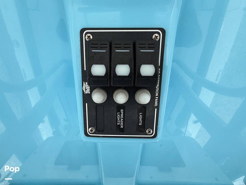 Slide: The Image of NauticStar 242 OSL 2024 - 15382257