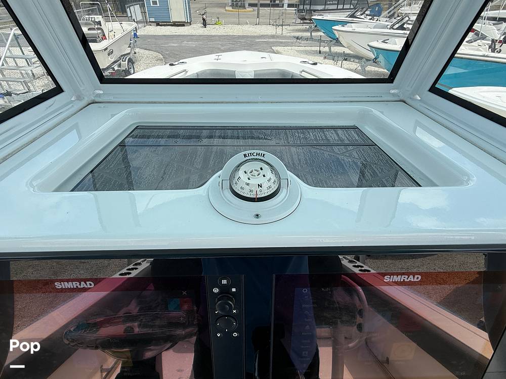 Slide: The Image of NauticStar 242 OSL 2024 - 15382258