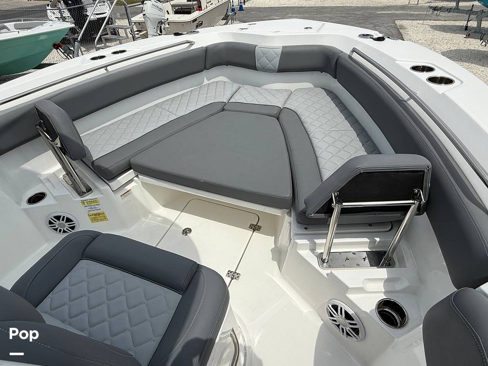 Slide: The Image of NauticStar 242 OSL 2024 - 15382267
