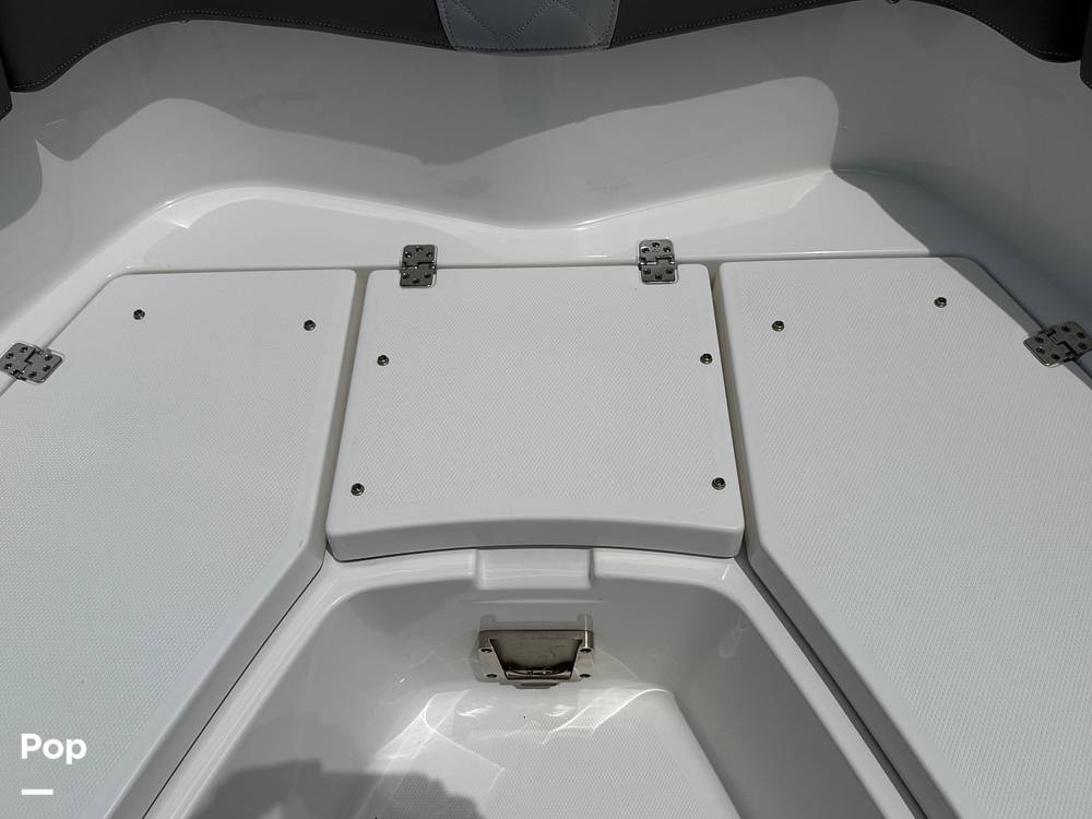 Slide: The Image of NauticStar 242 OSL 2024 - 15382274
