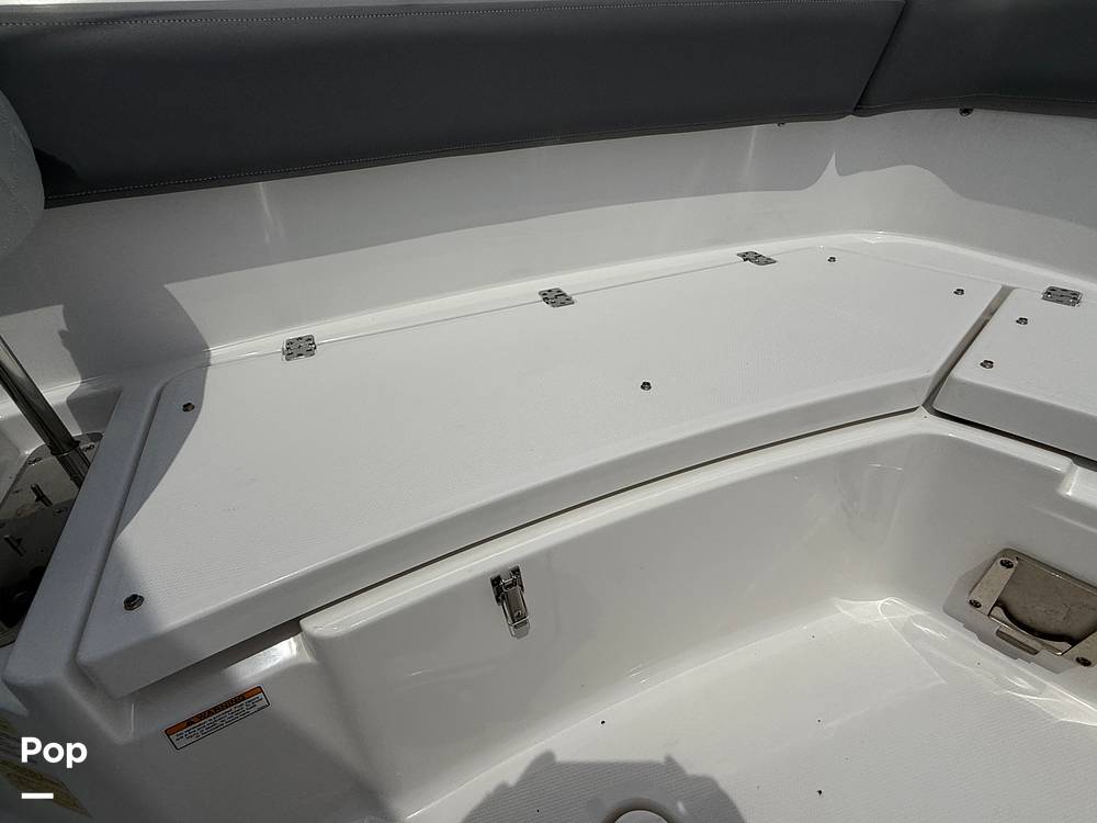 Slide: The Image of NauticStar 242 OSL 2024 - 15382276