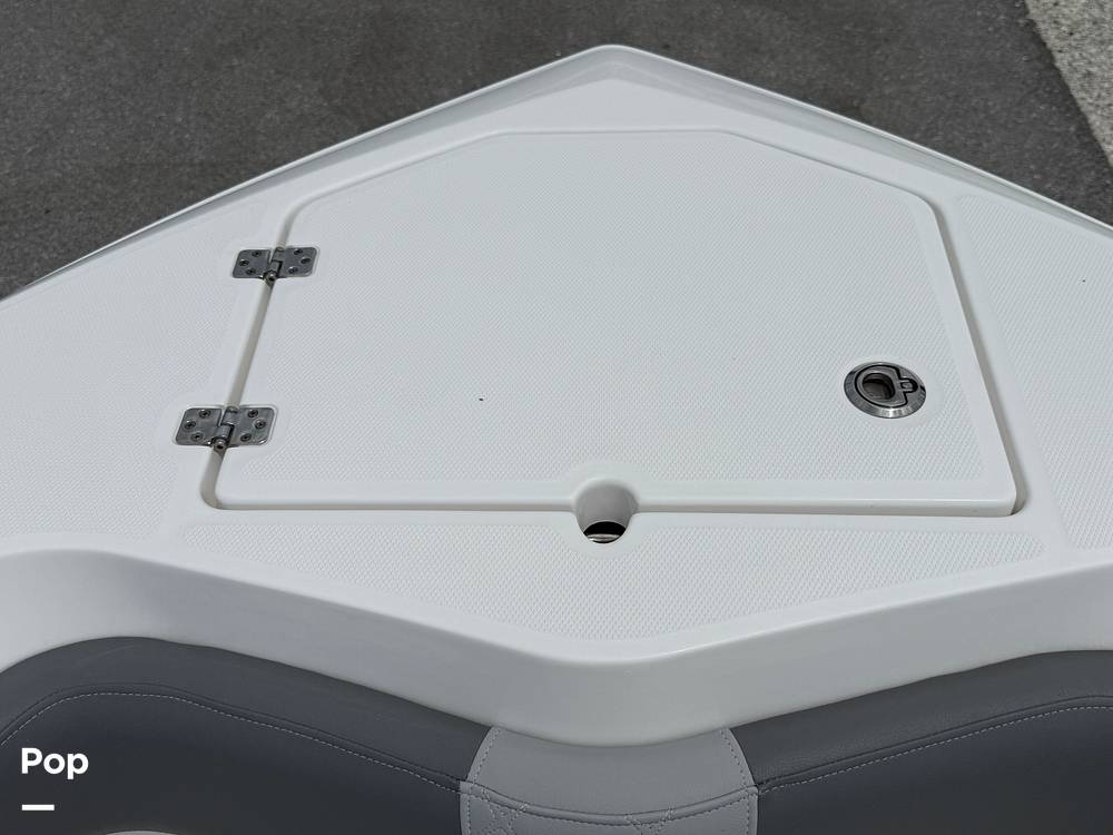 Slide: The Image of NauticStar 242 OSL 2024 - 15382278