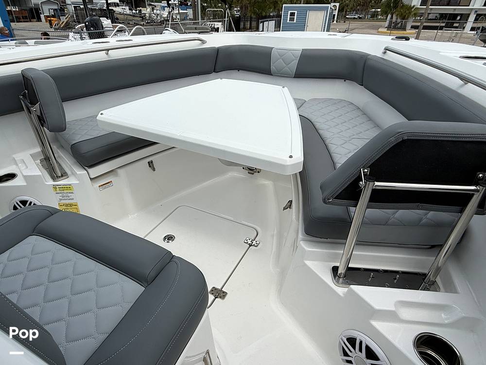Slide: The Image of NauticStar 242 OSL 2024 - 15382283
