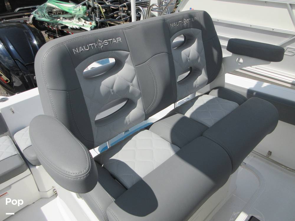 Slide: The Image of NauticStar 242 OSL OFFSHORE 2024 - 15423509