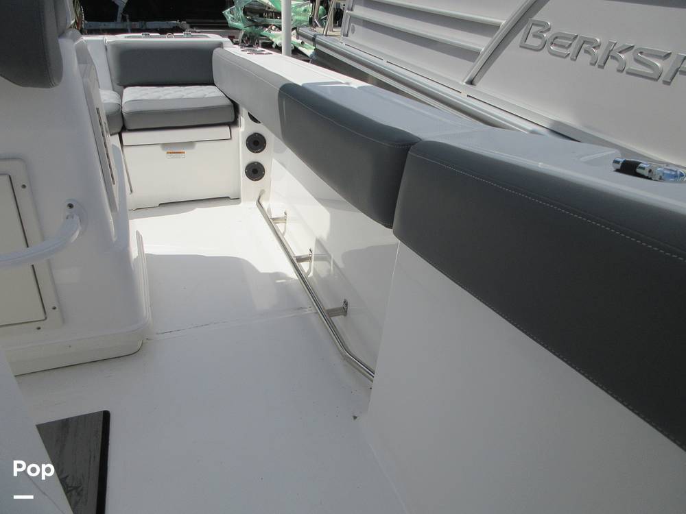 Slide: The Image of NauticStar 242 OSL OFFSHORE 2024 - 15423510