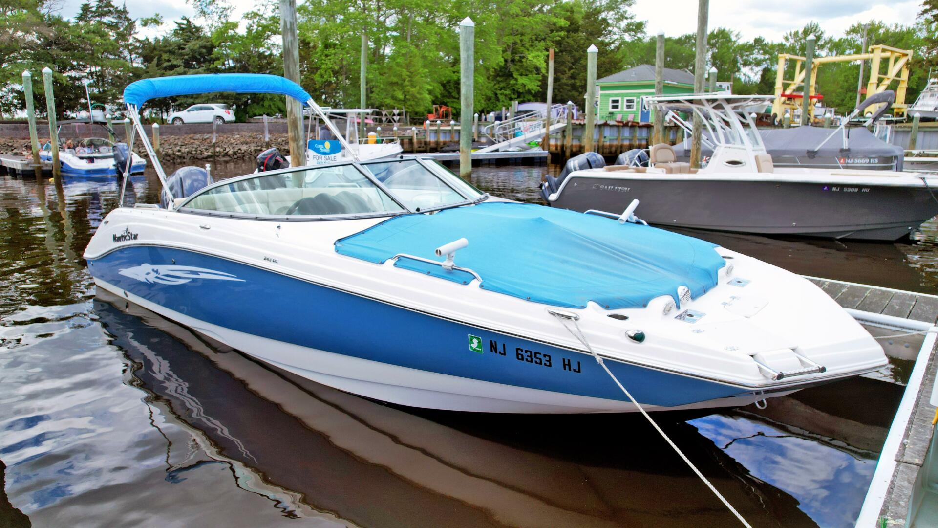 Slide: The Image of NauticStar 243 DC 2014 - 5342885