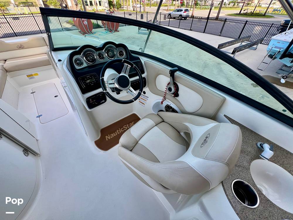 Slide: The Image of NauticStar 243 DC 2017 - 15508708