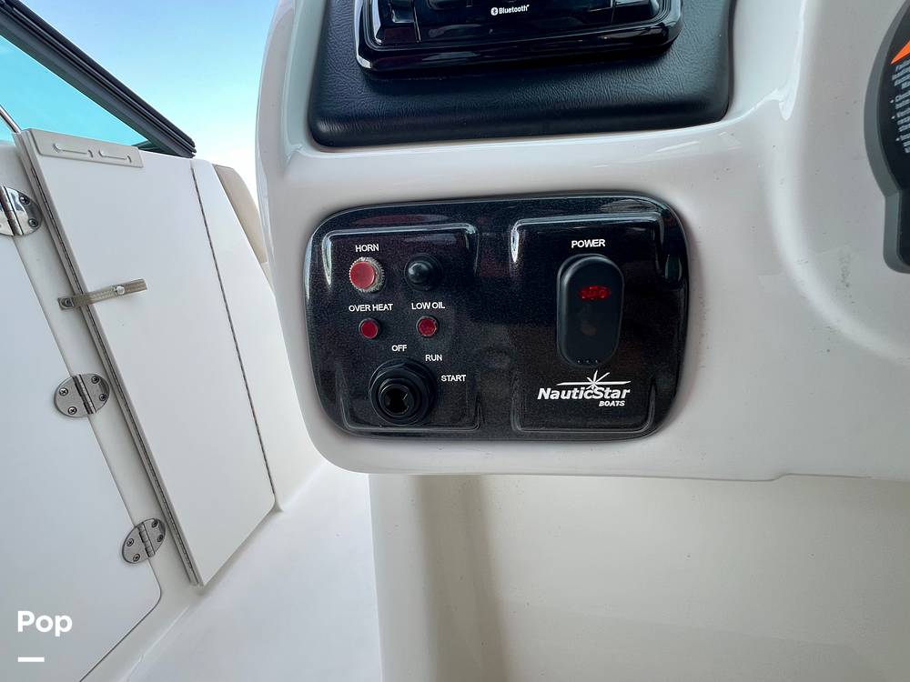 Slide: The Image of NauticStar 243 DC 2017 - 15508731