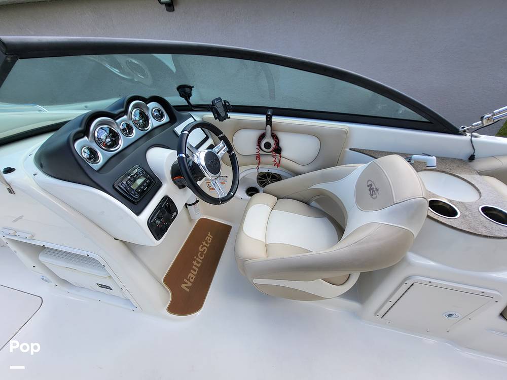 Slide: The Image of NauticStar 243 DC 2017 - 15731435