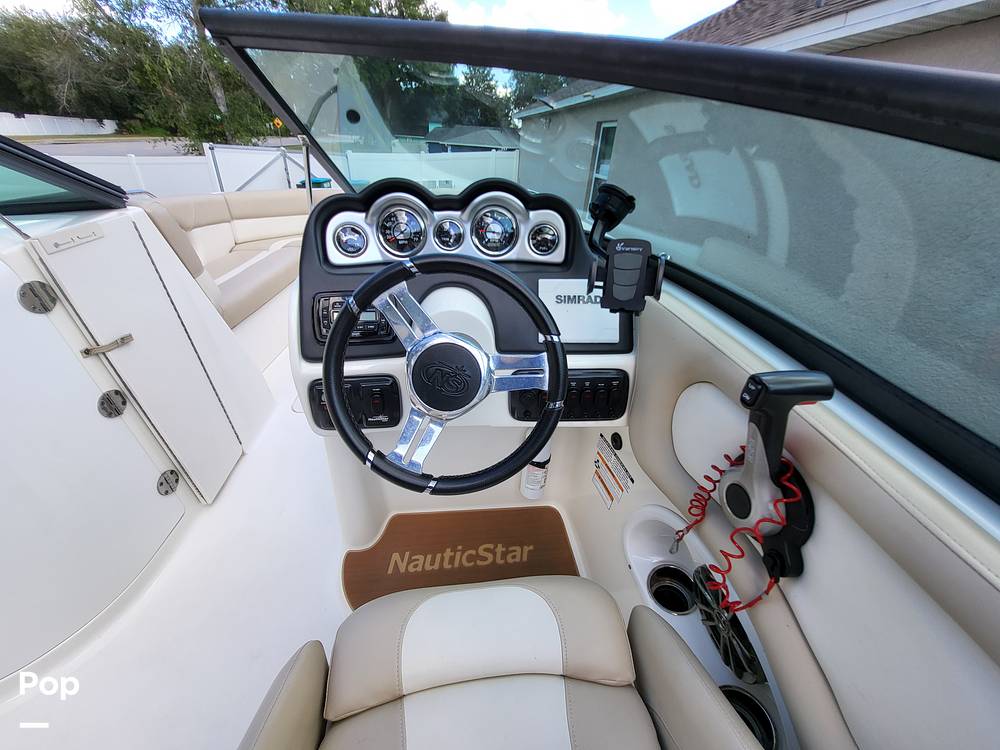 Slide: The Image of NauticStar 243 DC 2017 - 15731436