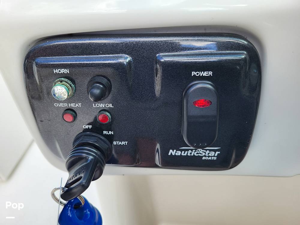 Slide: The Image of NauticStar 243 DC 2017 - 15731525