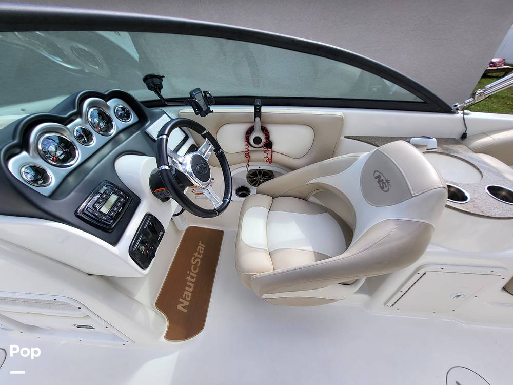 Slide: The Image of NauticStar 243 DC 2017 - 15731556