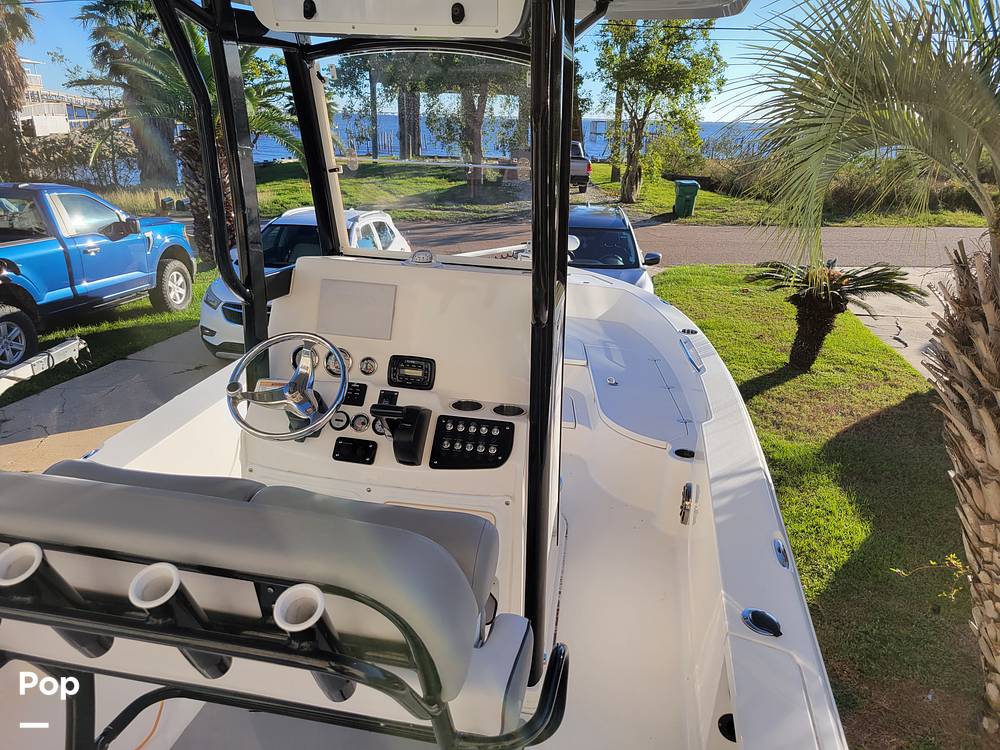 Slide: The Image of Center Console W/storage - 14970955